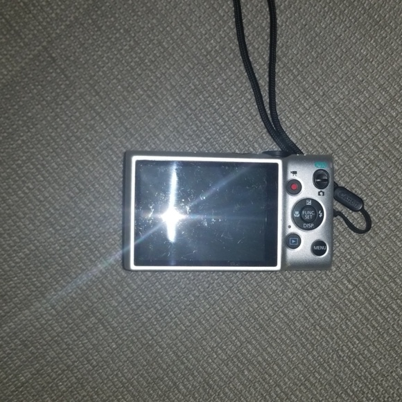 Digital camera - Picture 2 of 2